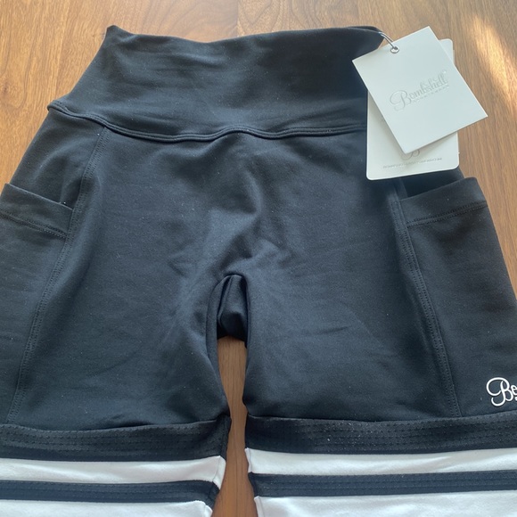 NIB NWT Bombshell Leggings Small - Picture 3 of 5